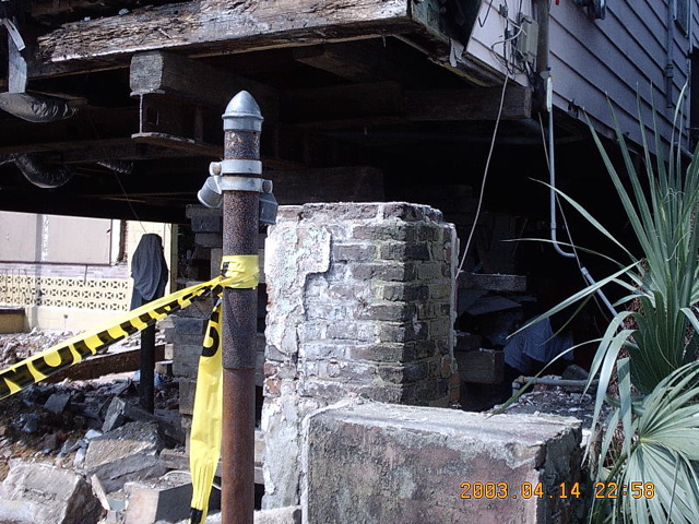 CHARLESTION MON. 004