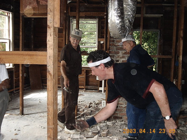 CHARLESTION MON. 006