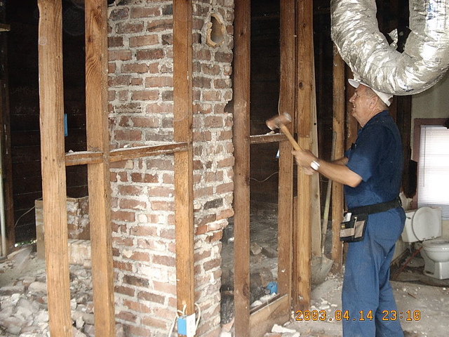 CHARLESTION MON. 010